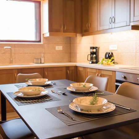 Akrotiri Sea View Suites エクステリア 写真