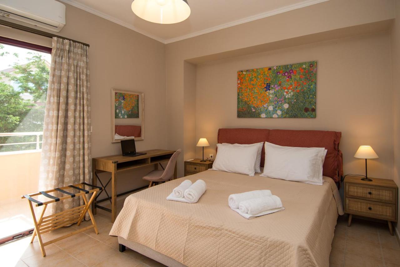 Akrotiri Sea View Suites エクステリア 写真