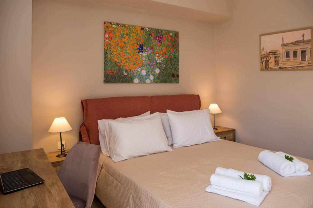 Akrotiri Sea View Suites エクステリア 写真