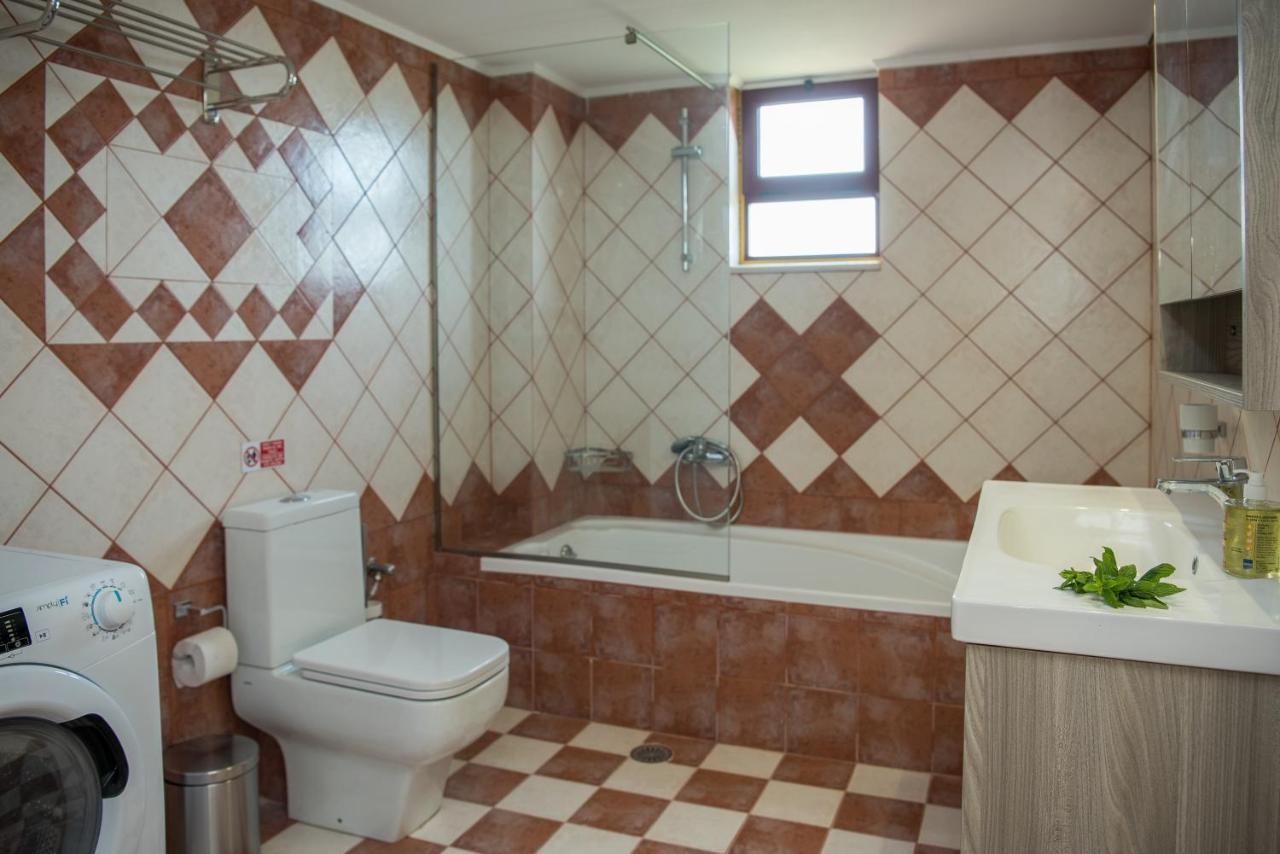 Akrotiri Sea View Suites エクステリア 写真