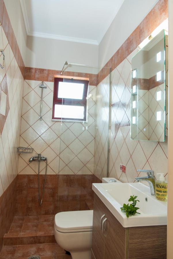 Akrotiri Sea View Suites エクステリア 写真
