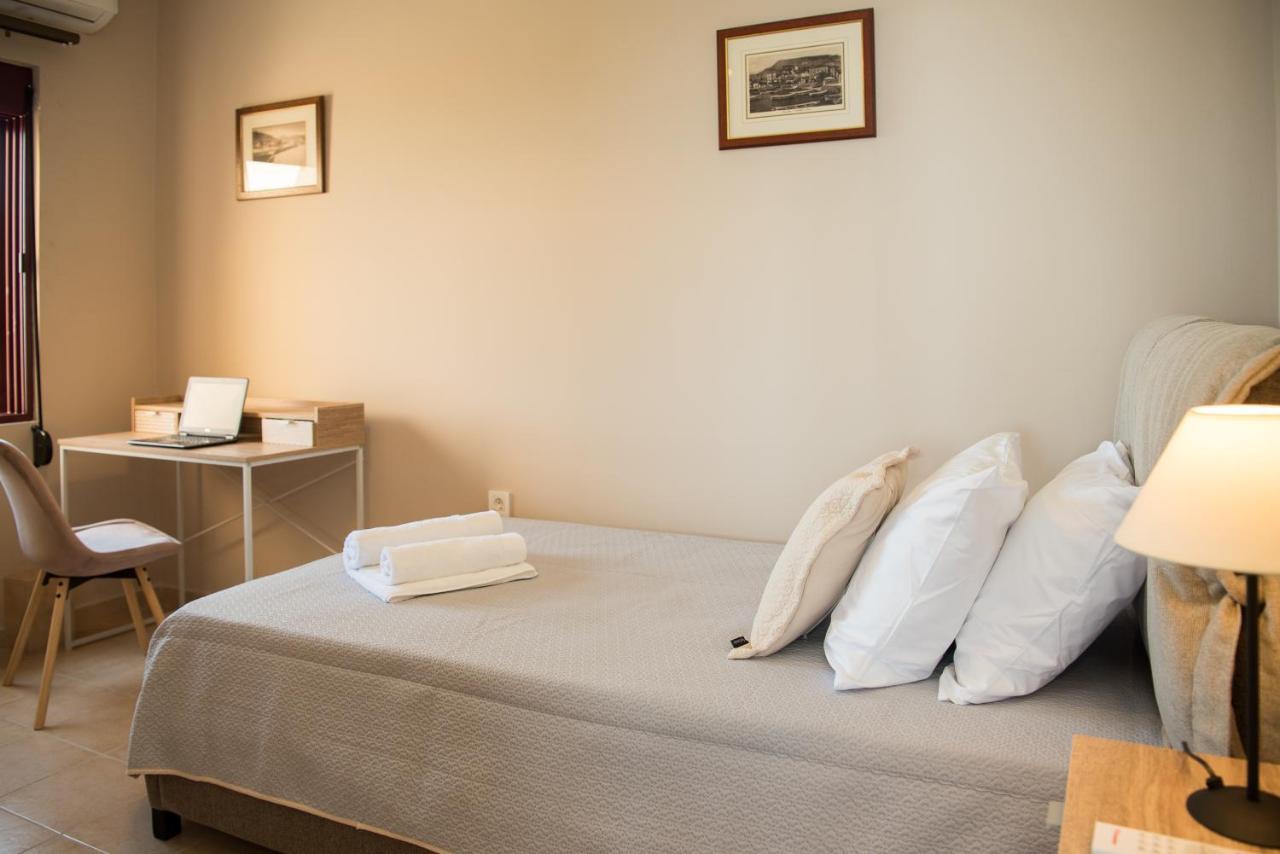 Akrotiri Sea View Suites エクステリア 写真