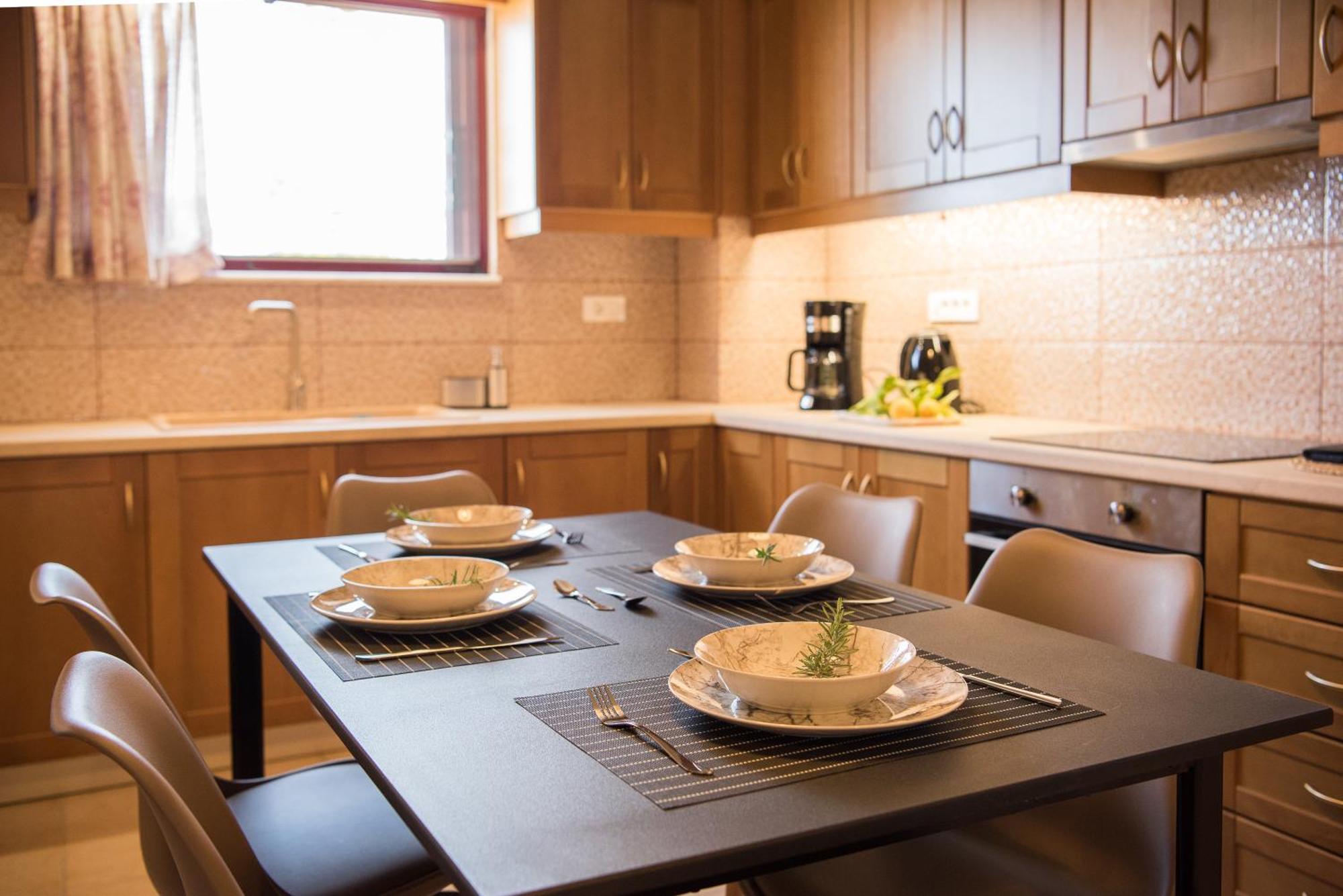 Akrotiri Sea View Suites エクステリア 写真